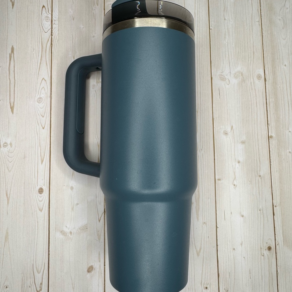 Stanley 30oz Mug - Picture 2 of 4